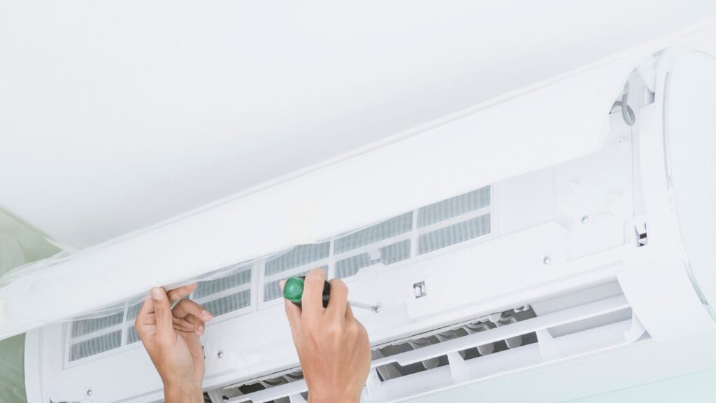 エアコン掃除の頻度は？